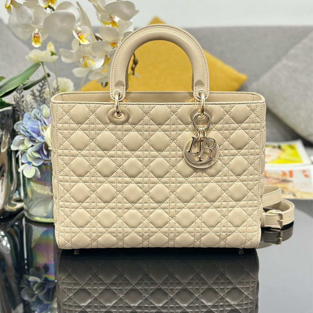 Dior Large Lady Dior Bag(HIGH-END GRADE)